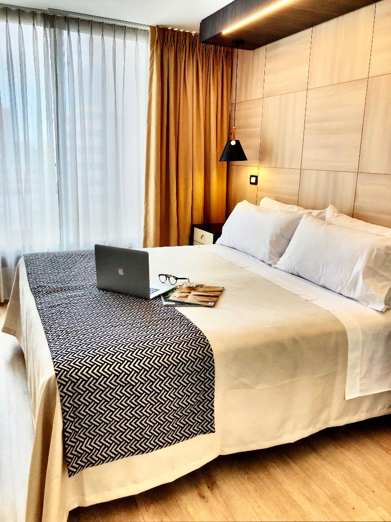 Hotel Rq Express Costanera Santiago